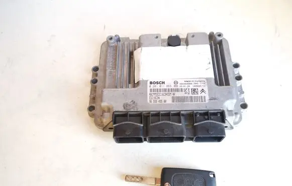Citroen C4 I Engine ECU kit and lock set 0281011863 9655943580