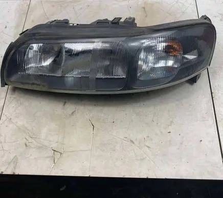 Volvo XC70 Headlight/headlamp 89014869 043492