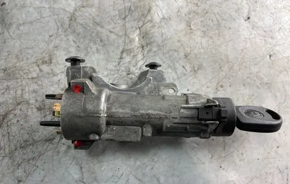 Volkswagen Golf IV Ignition lock 4b0905851c