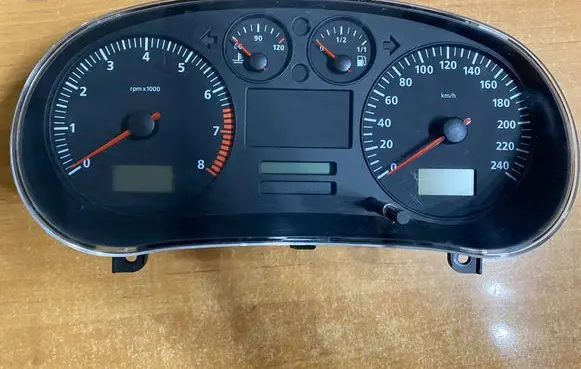 Seat Leon (1M) Speedometer (instrument cluster) 110080075018 W01M0920821A 2607000248