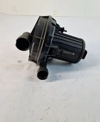 Skoda Octavia Mk1 (1U) Secondary air pump 06A131333C