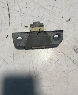 Opel Zafira C Tailgate/trunk/boot hinge 93862617 34158