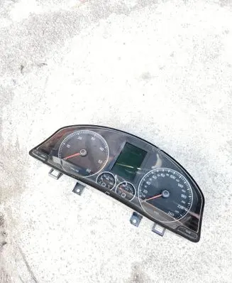 Volkswagen Golf V Speedometer (instrument cluster) 1K0920874B G924L0N1 0794910829