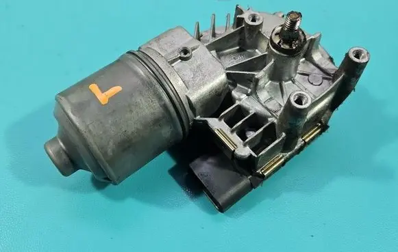 Seat Toledo III (5P) Wiper motor 0390241936 IMPRK1580284