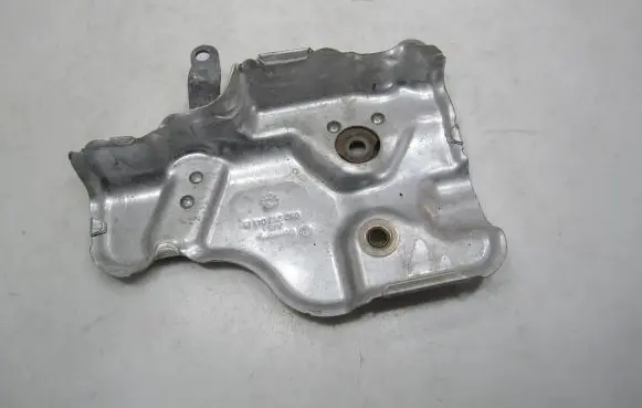 Volkswagen T-Cross Heat shield in engine bay 05C253041B