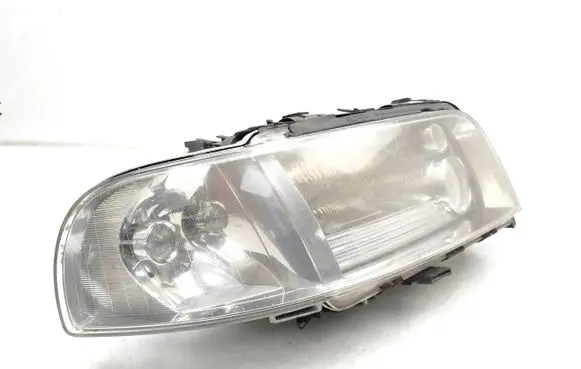 Audi A8 S8 D2 4D Headlight/headlamp 4D0941004BA