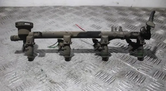 Renault Laguna II Fuel main line pipe 7700107405