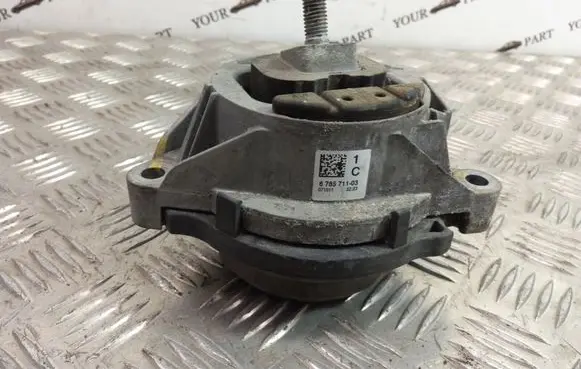BMW X3 F25 Engine mounting bracket 6785711