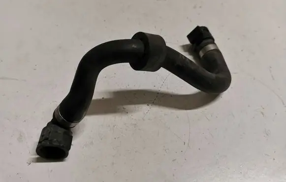BMW X1 F48 F49 Engine coolant pipe/hose 7617374