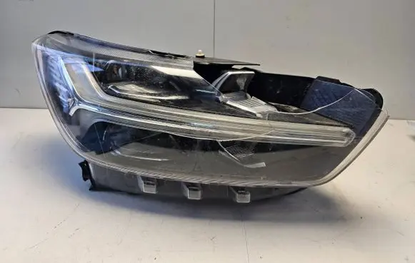 Volvo XC40 Headlight/headlamp 31655980 210218 W112251
