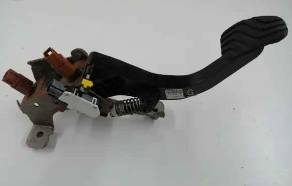 Nissan Qashqai Clutch pedal 465038803R