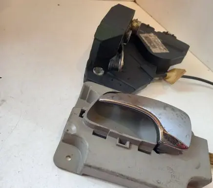 Volvo S70 V70 V70 XC Rear door lock 6085
