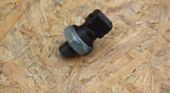 BMW 3 E46 Oil pressure sensor 1710509