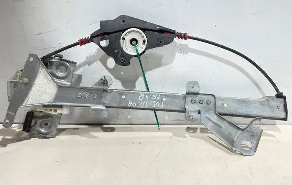 Ford Fusion Front window lifting mechanism without motor 2N11N23201