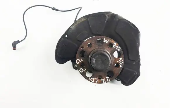 Mercedes-Benz E W212 Front wheel hub spindle knuckle