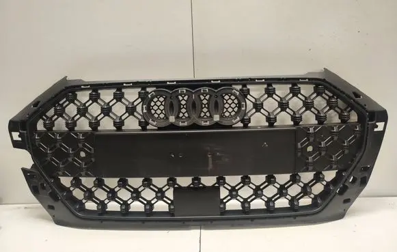 Audi A1 Front grill 82A853651D M2130206 82A853653D