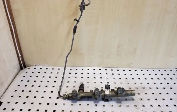 Renault Espace III Fuel main line pipe 0445214018