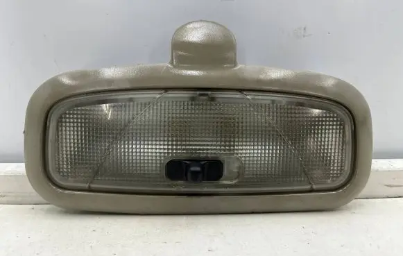 Ford Focus Front seat light 2s6a-13776-aa 98ab-13733-abw