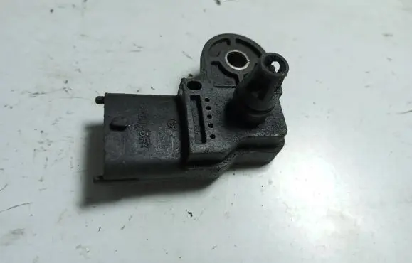 Opel Vectra C Air pressure sensor 0281002437