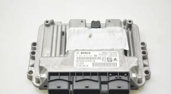 Peugeot 3008 I Engine control unit/module 9666986680