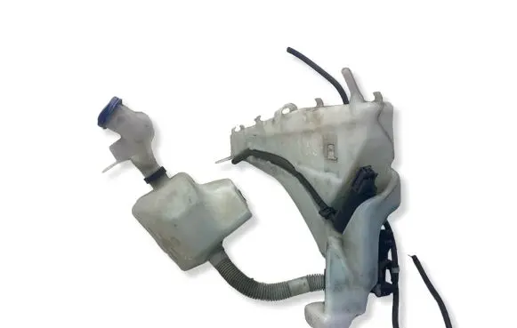 Volvo V50 Windshield washer fluid reservoir/tank 4N5113K163AE