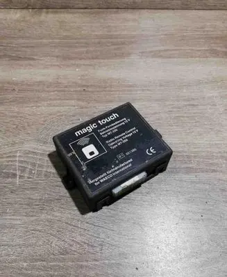 BMW 3 E30 Door central lock control unit/module 021386 040114996
