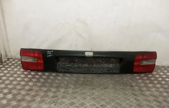 Volvo S40, V40 Tailgate trim 30632612
