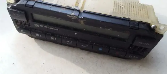 Volkswagen PASSAT B5 Climate control unit 3b1907044b 5hb00761710