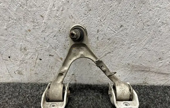 Mercedes-Benz AMG GT R190 C190 Front lower control arm/wishbone 1901400 A1901400