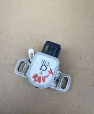 Toyota RAV 4 (XA40) Brake pedal sensor switch 8951033030
