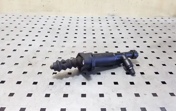 Mini Cooper Countryman R60 Clutch master cylinder 6798372