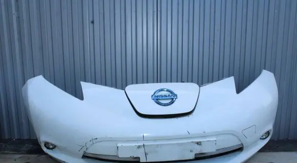 Nissan Leaf I (ZE0) Front bumper