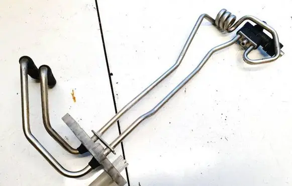 Mercedes-Benz S W221 Engine coolant pipe/hose 1408300384