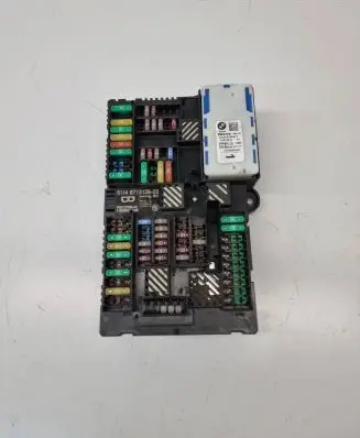 BMW 5 G30 G31 Fuse module 8713128