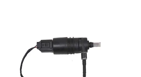 BMW X3 F25 Windscreen/windshield washer pump 8362154