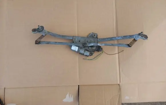 Volkswagen PASSAT B5.5 Front wiper linkage and motor 3b1955113d