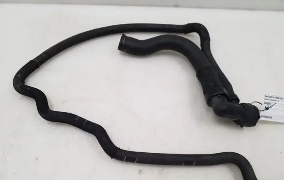 Opel Zafira B Engine coolant pipe/hose 565563897