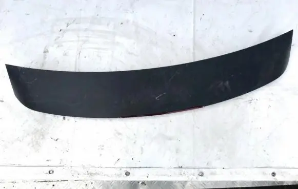 Ford Focus Tailgate/trunk spoiler 4m51a44210ak 4m51-a44210-ak