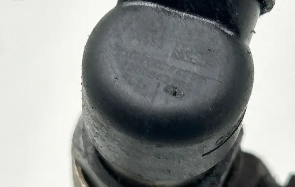 Nissan Qashqai Fuel injector 8200842205