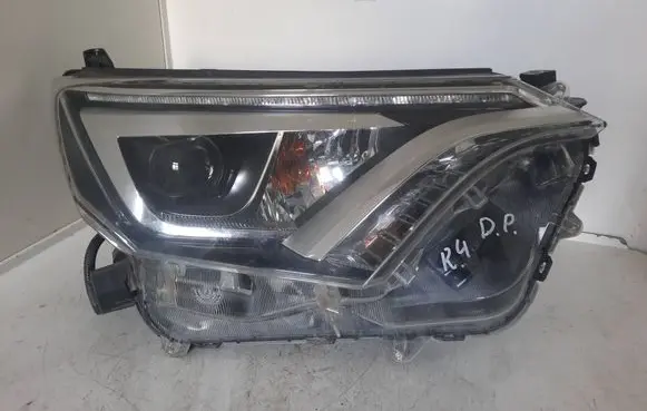 Toyota RAV 4 (XA40) Headlight/headlamp 30490