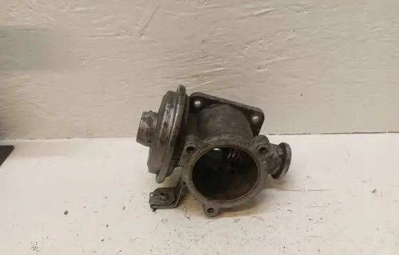 BMW 7 E65 E66 EGR valve 7804380