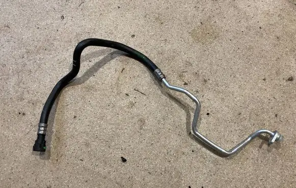 BMW M2 F87 Oil cooling pipe 7853889