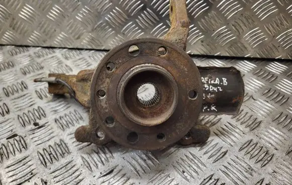 Opel Zafira B Front wheel hub