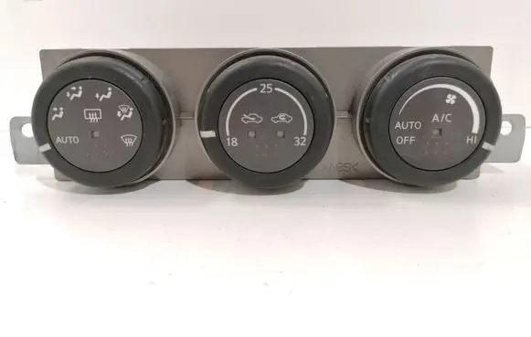 Nissan X-Trail T30 Climate control unit 27500EQ310