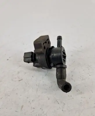 Mercedes-Benz S W220 Turbo solenoid valve 004701593