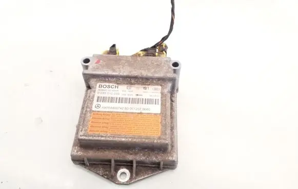 Mercedes-Benz Sprinter W906 Airbag control unit/module 0285010033