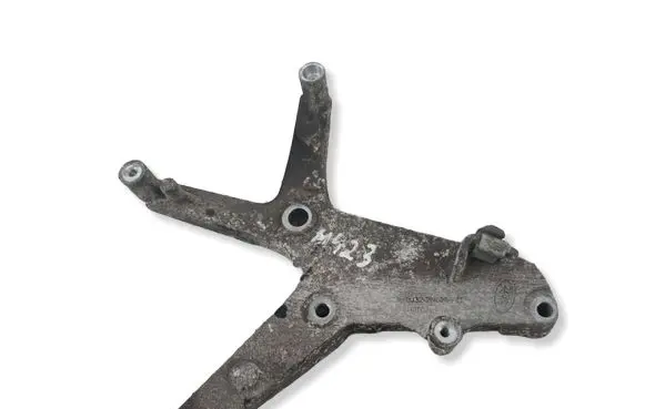 Land Rover Evoque I Engine mounting bracket BJ322N628AC R8B3A1