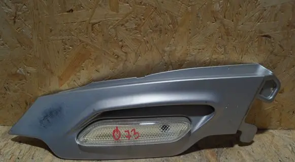 Mini Cooper Countryman R60 Front fender indicator light 9802607