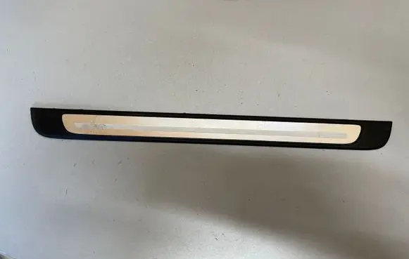 Audi Q2 - Front sill trim cover 8V4853491M