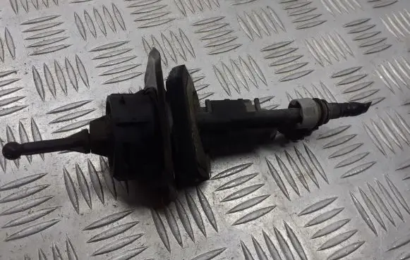 Ford Focus C-MAX Clutch release bearing slave cylinder 